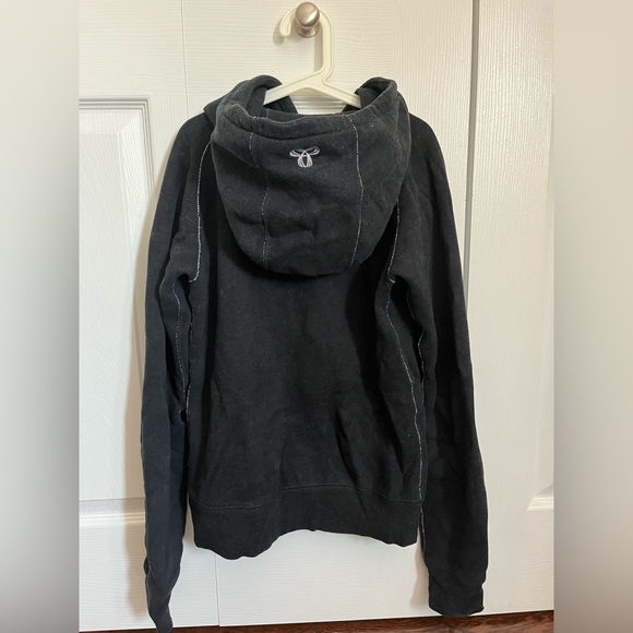 Brand: TNA, Size: Women’s XXS, Colour: Black, Style: hooded sweater - Picture 4 of 4